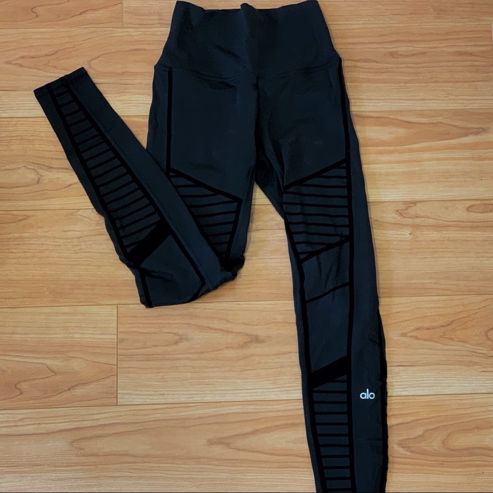 Flocked Moto Leggings (XXS) - Alo Yoga